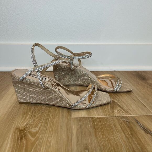 BADGLEY MISCHKA Pale Gold Unity Wedge Sandals Size 8 - Picture 6 of 13